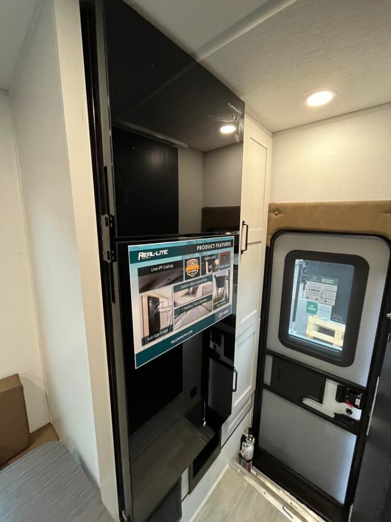 2026 Palomino 2026 Palomino Real-Lite Hard Side Max - thumbnail 21