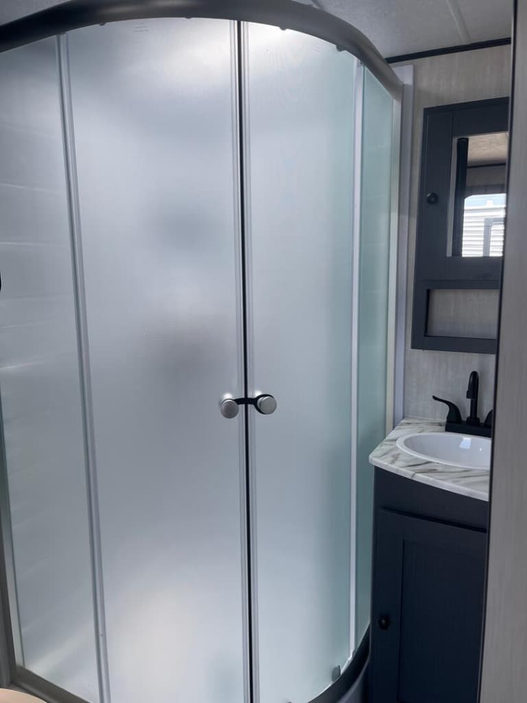 2026 Coachmen 2026 Coachmen Apex Ultra-Lite - thumbnail 12