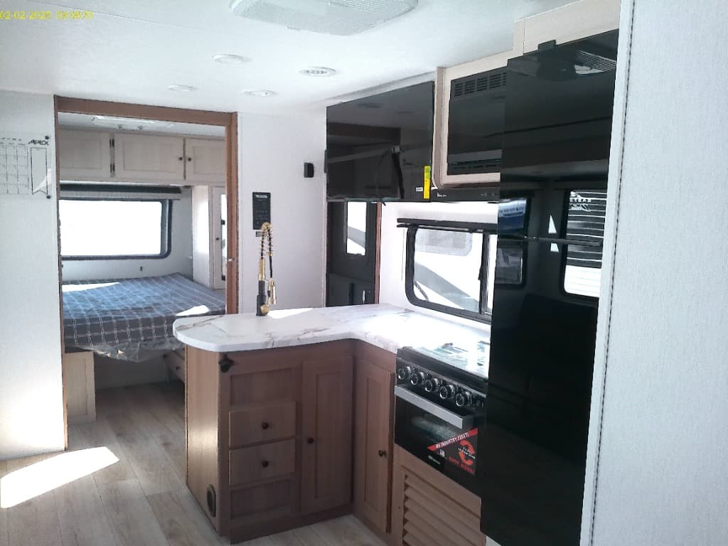 2026 Coachmen 2026 Coachmen Apex Ultra-Lite - thumbnail 10