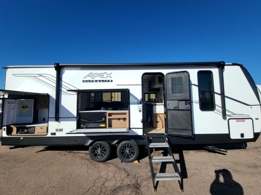 2026 Coachmen 2026 Coachmen Apex Ultra-Lite - thumbnail 3
