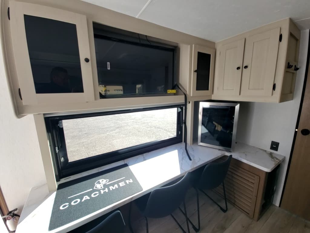 2026 Coachmen 2026 Coachmen Apex Ultra-Lite - thumbnail 20