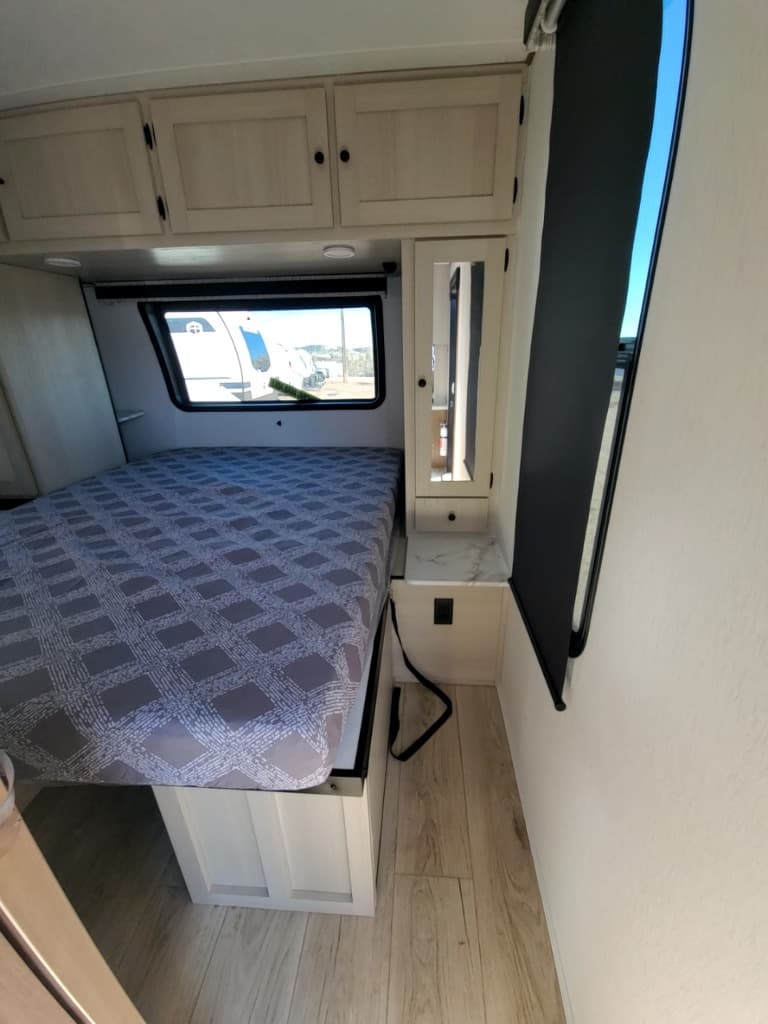 2026 Coachmen 2026 Coachmen Apex Ultra-Lite - thumbnail 28