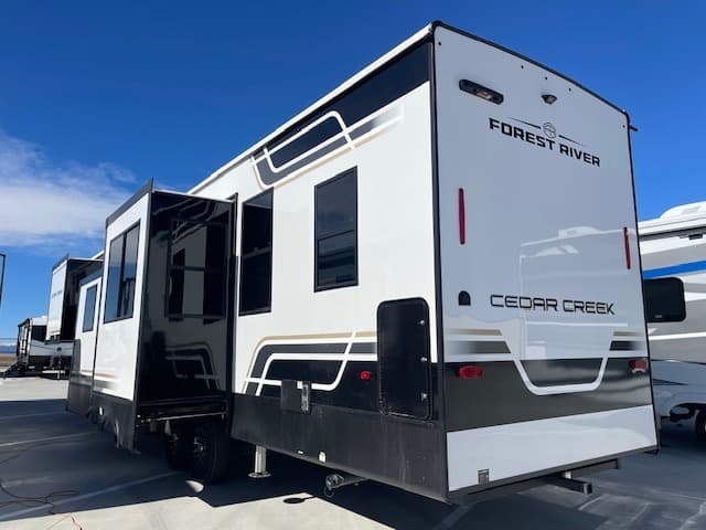 2026 Forest River 2026 Forest River Cedar Creek Experience - thumbnail 5