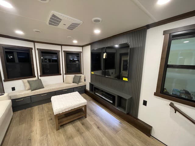 2026 Forest River 2026 Forest River Cedar Creek Cottage - thumbnail 9
