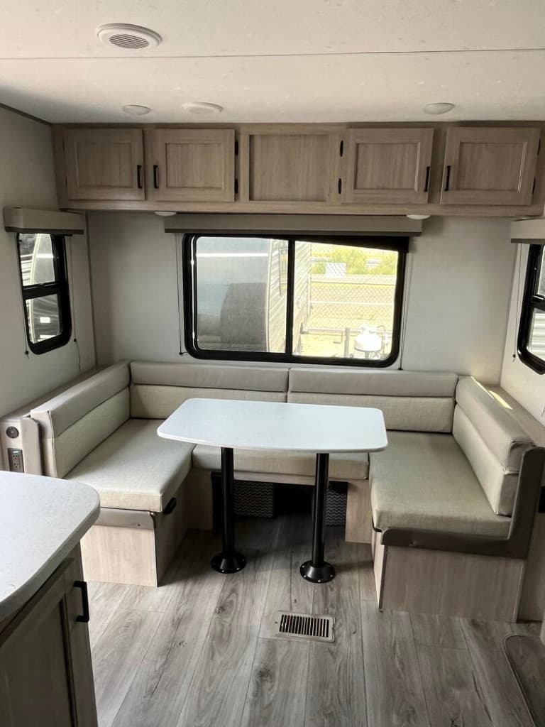 2026 Coachmen 2026 Coachmen Catalina Summit Series 8 - thumbnail 9