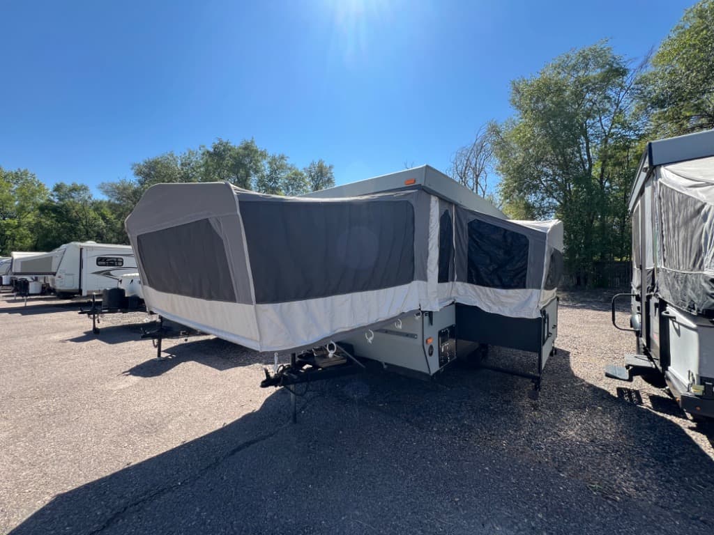 1997 Starcraft 1997 Starcraft Spacemaster - thumbnail 2