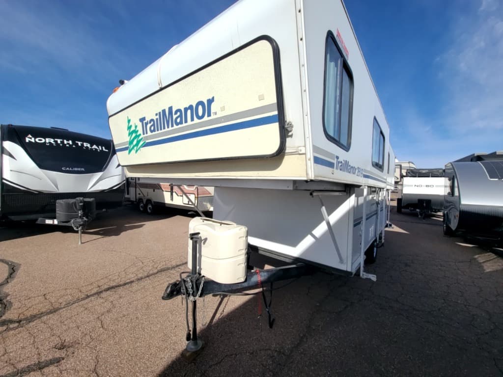1998 TM Industries TrailManor 2619