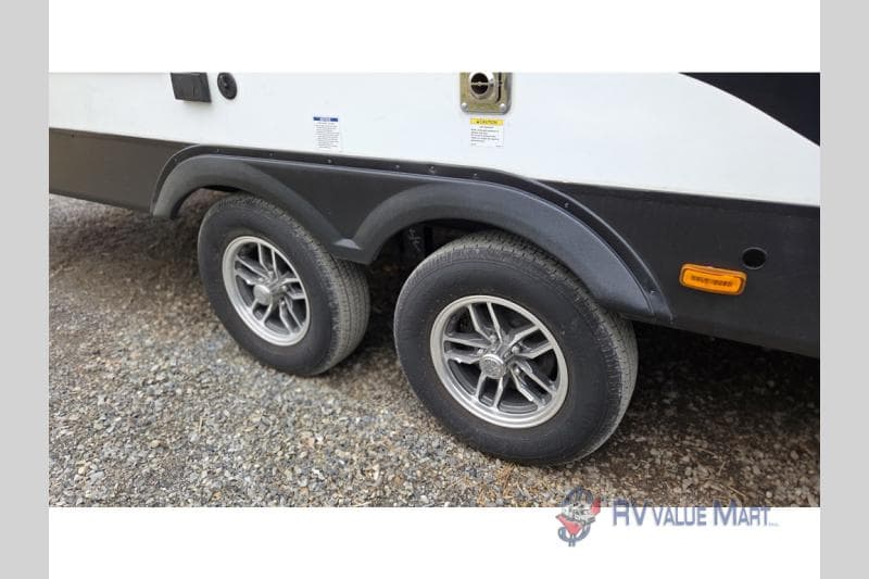 2025 Coachmen 2025 Coachmen Apex Ultra-Lite - thumbnail 9