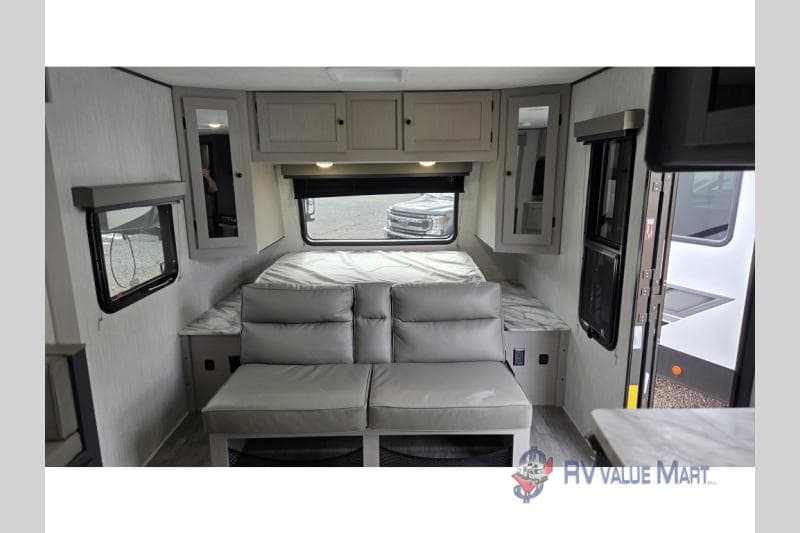 2025 Coachmen 2025 Coachmen Apex Ultra-Lite - thumbnail 10