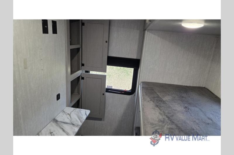 2025 Coachmen 2025 Coachmen Apex Ultra-Lite - thumbnail 28