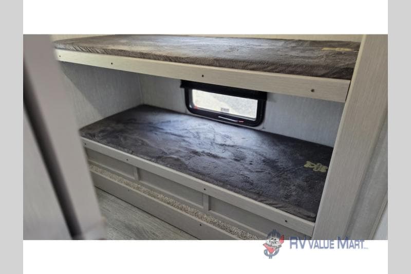 2025 Coachmen 2025 Coachmen Apex Ultra-Lite - thumbnail 29