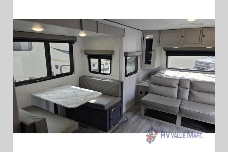 2025 Coachmen 2025 Coachmen Apex Ultra-Lite - thumbnail 32