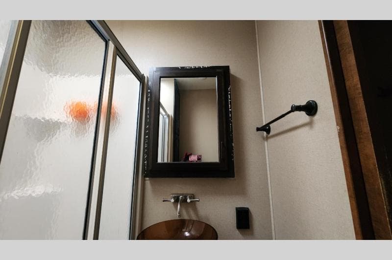 2015 Grand Design 2015 Grand Design Solitude - thumbnail 39