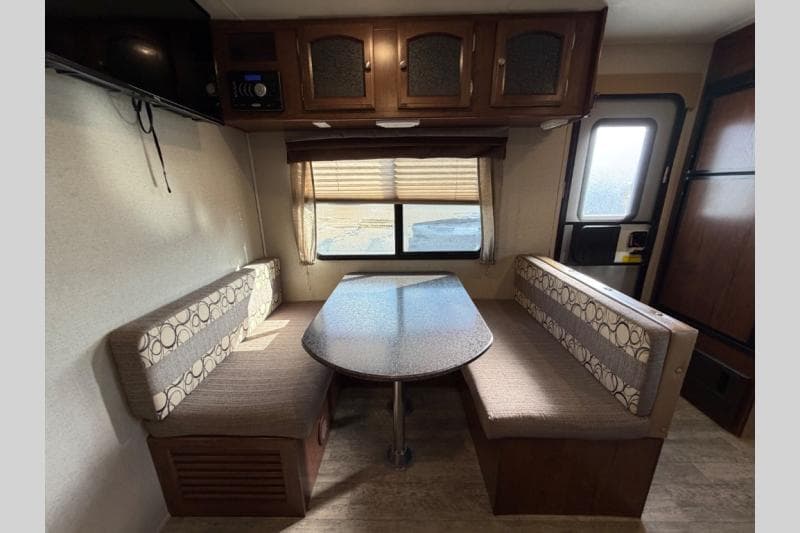 2017 Coachmen 2017 Coachmen Freedom Express Ultra Lite - thumbnail 11
