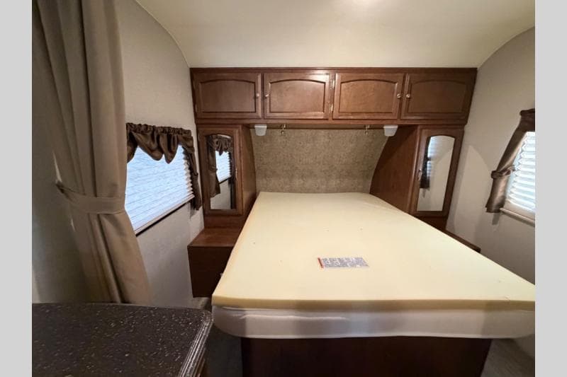 2017 Coachmen 2017 Coachmen Freedom Express Ultra Lite - thumbnail 19