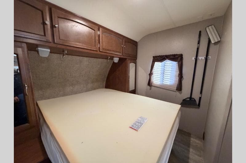 2017 Coachmen 2017 Coachmen Freedom Express Ultra Lite - thumbnail 20