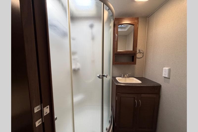 2017 Coachmen 2017 Coachmen Freedom Express Ultra Lite - thumbnail 21