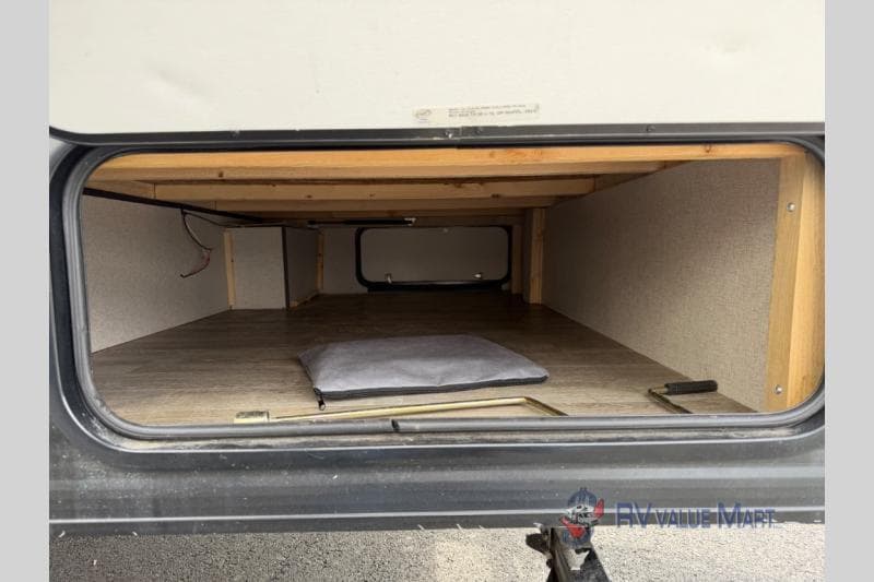 2020 Coachmen 2020 Coachmen Clipper - thumbnail 9