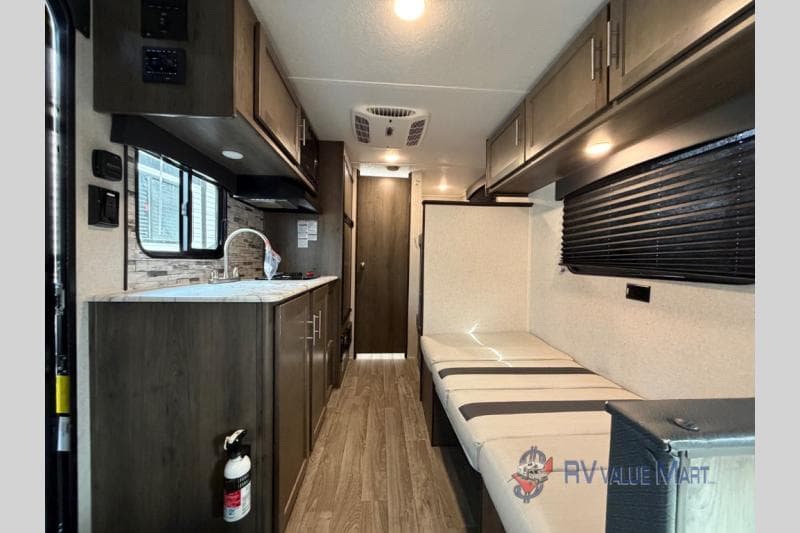 2020 Coachmen 2020 Coachmen Clipper - thumbnail 10