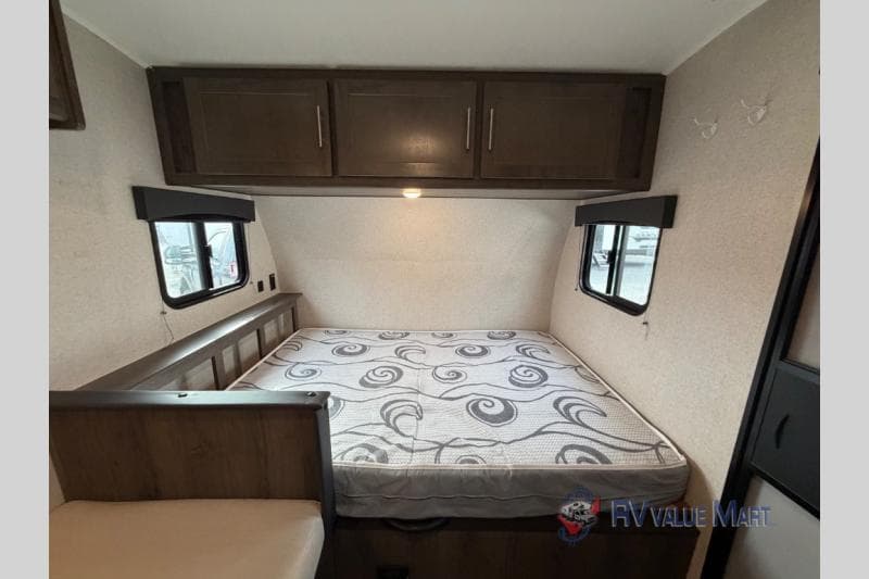 2020 Coachmen 2020 Coachmen Clipper - thumbnail 11