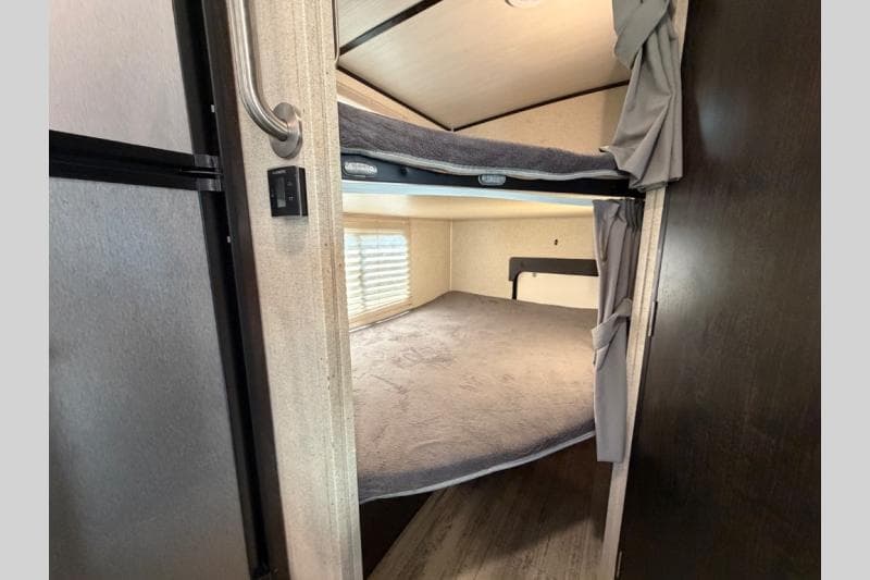2020 Coachmen 2020 Coachmen Northern Spirit Ultra Lite - thumbnail 19