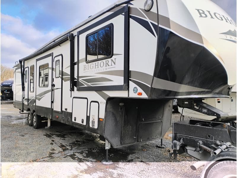 2021 Heartland Bighorn Traveler 38FL