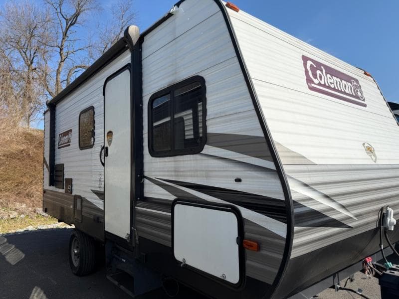 2021 Dutchmen Coleman Lantern LT Series 18FQ