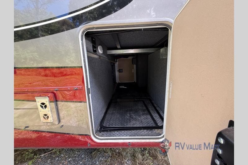 2022 DRV 2022 DRV Mobile Suites - thumbnail 11