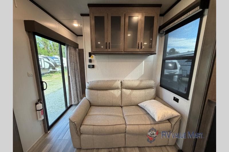 2022 Forest River 2022 Forest River Cedar Creek Cottage - thumbnail 7