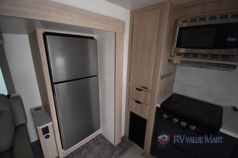 2023 Winnebago 2023 Winnebago Minnie - thumbnail 12