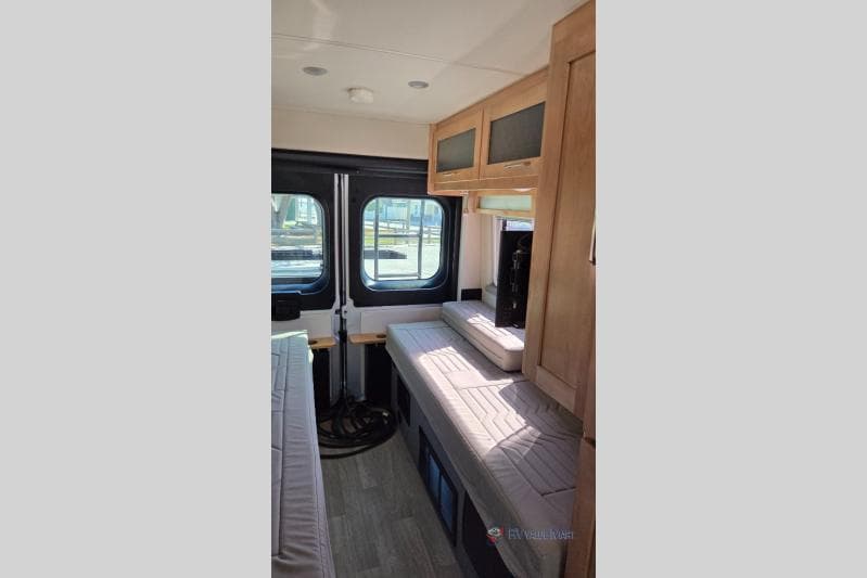 2024 Coachmen 2024 Coachmen Nova - thumbnail 16