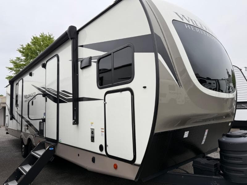 2023 Forest River Wildwood Heritage Glen 270FKS