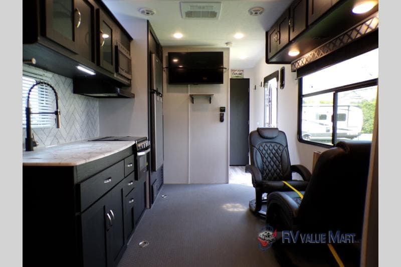 2023 Coachmen 2023 Coachmen Adrenaline - thumbnail 24
