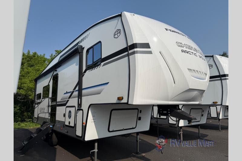 2025 Forest River Cherokee Arctic Wolf 23MLE