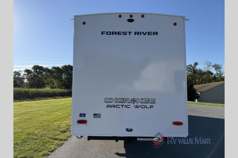 2026 Forest River 2026 Forest River Cherokee Arctic Wolf - thumbnail 5