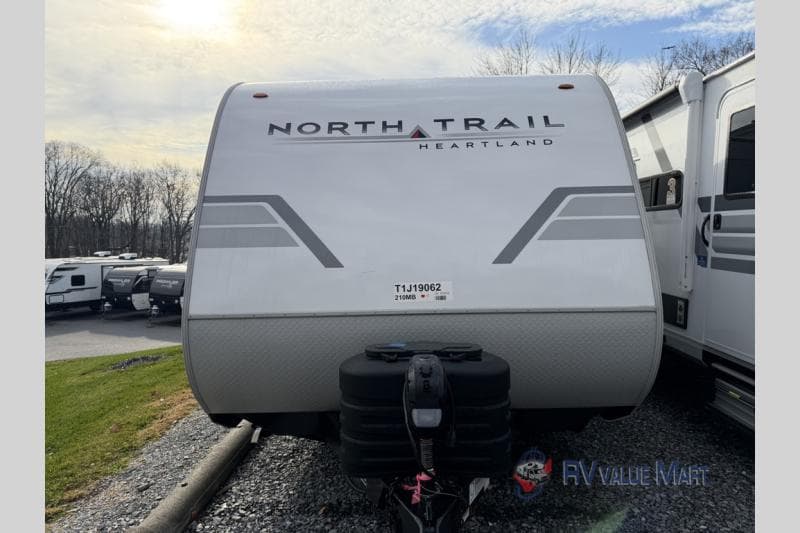2026 Heartland 2026 Heartland North Trail - thumbnail 3