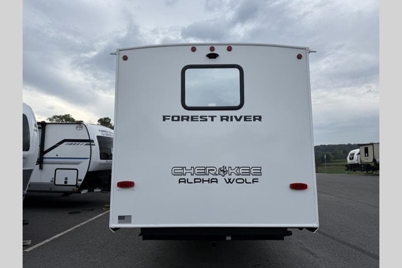 2026 Forest River 2026 Forest River Cherokee Alpha Wolf - thumbnail 5