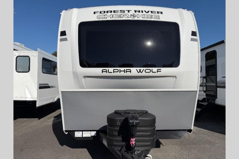 2026 Forest River 2026 Forest River Cherokee Alpha Wolf - thumbnail 3
