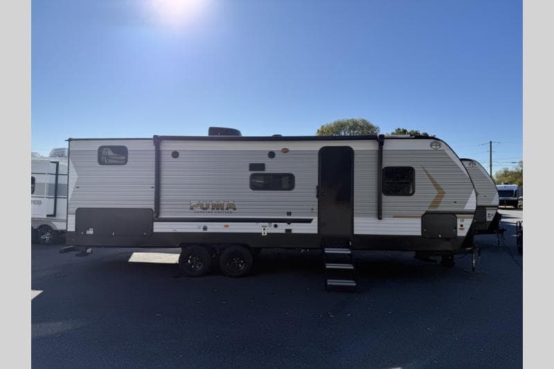 2026 Palomino 2026 Palomino Puma Camping Edition - thumbnail 3