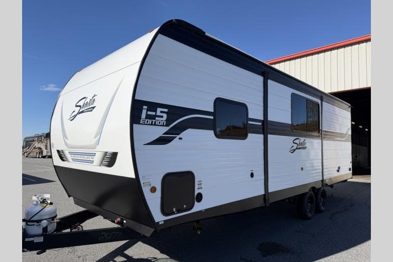 2026 Coachmen 2026 Coachmen Shasta - thumbnail 4
