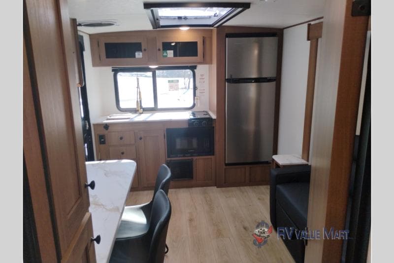 2026 Coachmen 2026 Coachmen Apex Nano - thumbnail 32