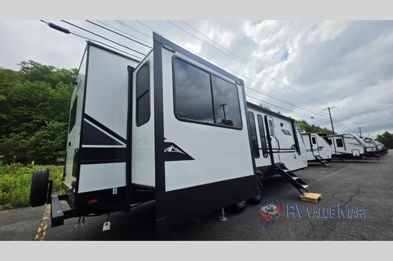 2026 Coachmen 2026 Coachmen Apex Nano - thumbnail 4