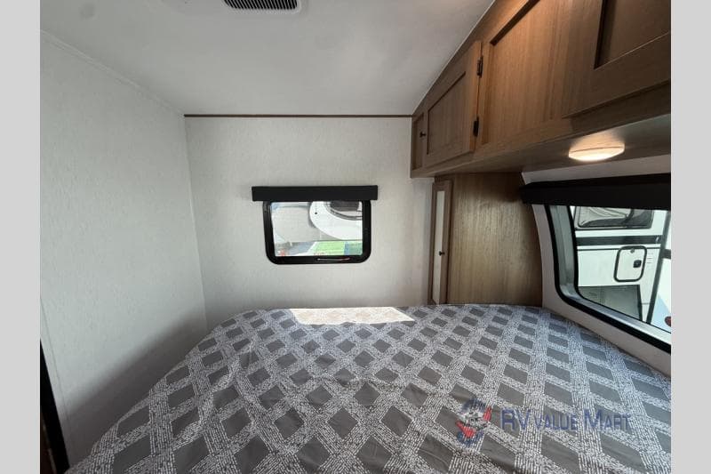 2026 Coachmen 2026 Coachmen Apex Nano - thumbnail 20