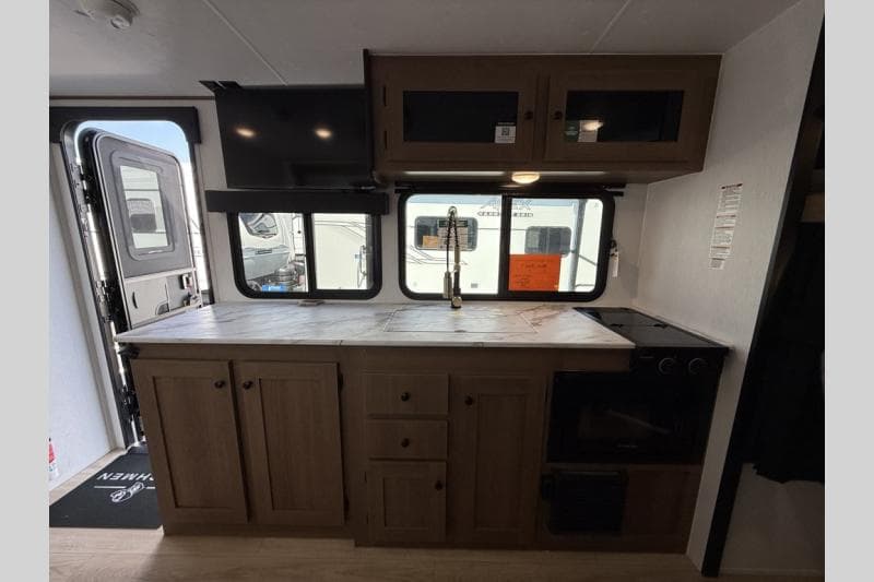 2026 Coachmen 2026 Coachmen Apex Nano - thumbnail 15