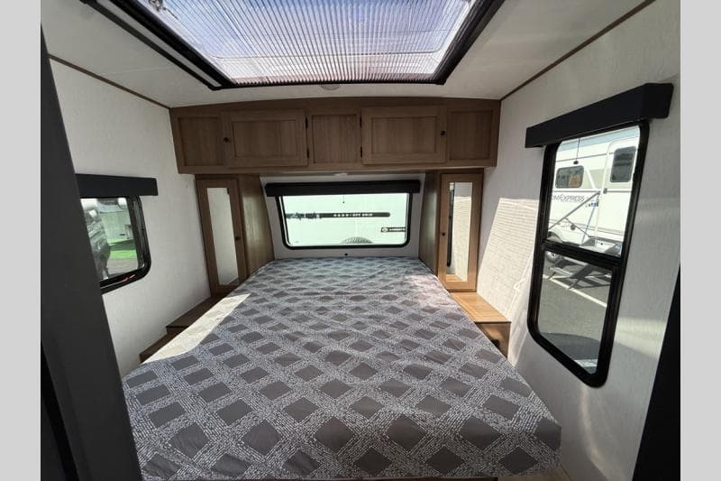 2026 Coachmen 2026 Coachmen Apex Nano - thumbnail 22