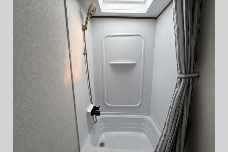 2026 Coachmen 2026 Coachmen Apex Nano - thumbnail 23