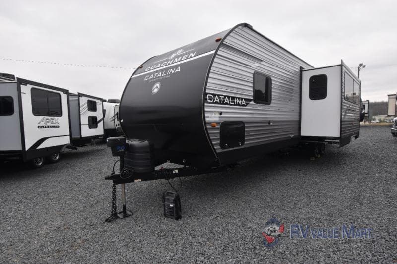 2026 Coachmen 2026 Coachmen Catalina Legacy Edition - thumbnail 3