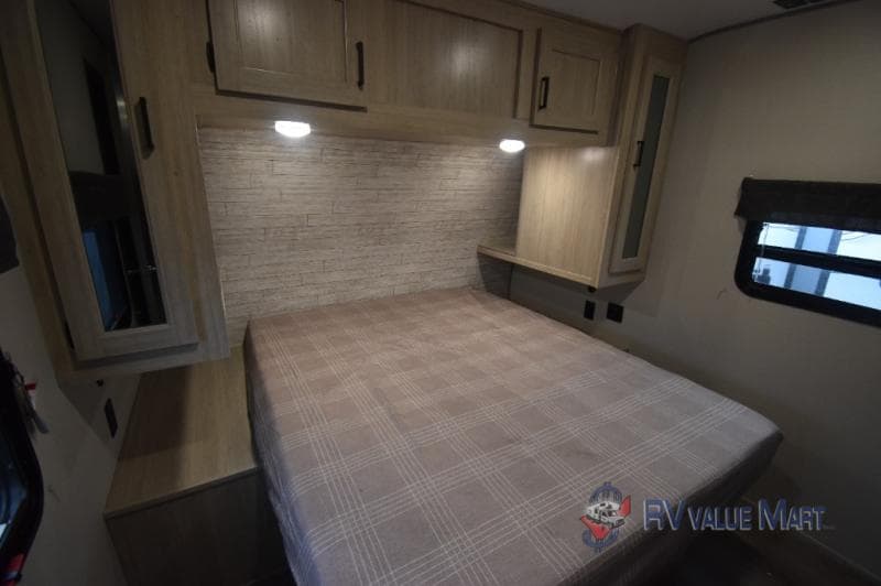 2026 Coachmen 2026 Coachmen Catalina Legacy Edition - thumbnail 22