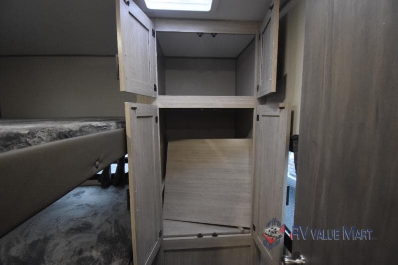 2026 Coachmen 2026 Coachmen Catalina Legacy Edition - thumbnail 32