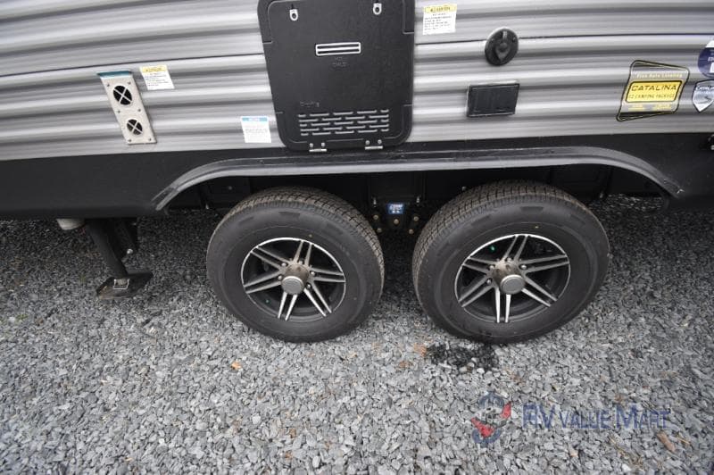 2026 Coachmen 2026 Coachmen Catalina Legacy Edition - thumbnail 34